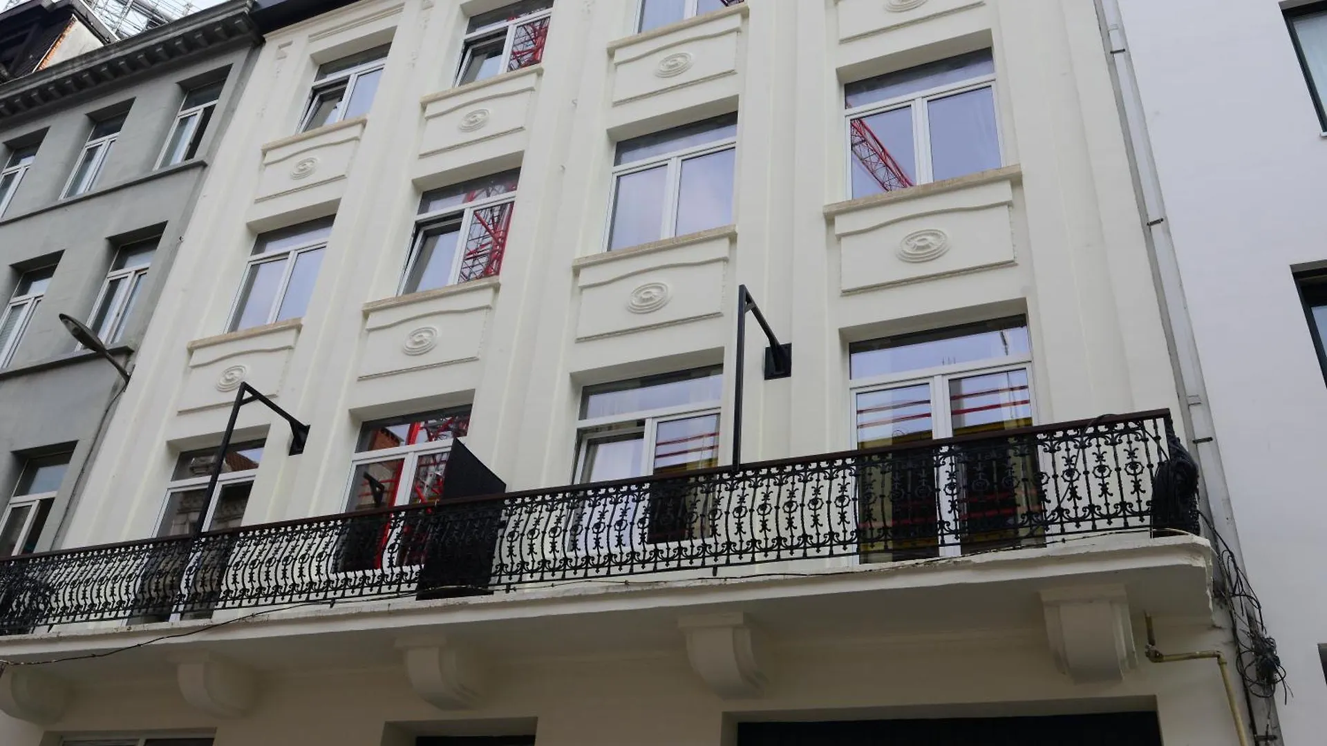 Sleep Inn - Palace Apartments location